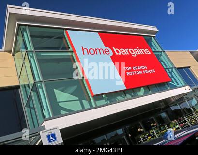 Home Bargain, JunctionNINE Retail Park, Warrington, Cheshire, England, UK, WA2 8TW Stockfoto