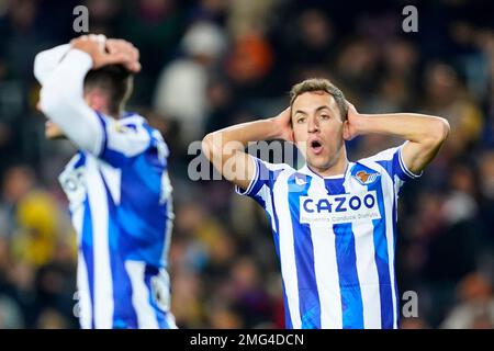 Barcelona, Spanien. 25. Januar 2023. Nais Djouahra von Real Sociedad während der Copa del Rey, dem Viertelfinale des Spiels La Liga zwischen dem FC Barcelona und Real Sociedad. Gespielt im Spotify Camp Nou Stadium am 25. Januar 2023 in Barcelona, Spanien. (Foto: Sergio Ruiz / PRESSIN) Kredit: PRESSINPHOTO SPORTS AGENCY/Alamy Live News Stockfoto