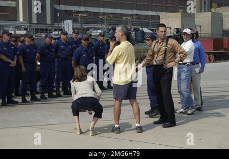 Katastrophenhilfe-Einsatzteams (DART) - Marine Safety Office St. Louis - 26-HK-122-30. Hurrikan Katrina Stockfoto