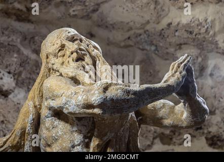 Steinskulptur von St. Onuphrius, Rukomysh. Geschrieben von Pinzel. Stockfoto