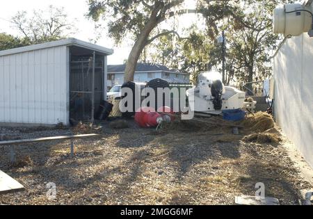 AIDS to Navigation Team - Dulac, Louisiana - 26-HK-343-14. Hurrikan Katrina Stockfoto