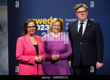 Stockholm, Schweden. 26. Januar 2023. Die schwedische Ministerin für Migration, Maria Malmer Stenergard, die deutsche Innenministerin, Nancy Faeser, und Gunnar Strömmer, Schwedischer Justizminister auf der ersten informellen Ministertagung am 26. Januar 2023 in Stockholm, Schweden, während des schwedischen EU-Ratsvorsitzes. Auf der Tagesordnung stehen die Migrationspolitik der EU, die Bekämpfung der organisierten Kriminalität und Russlands Aggression gegen die Ukraine. Foto: Pontus Lundahl/TT/Code 10050 Kredit: TT News Agency/Alamy Live News Stockfoto