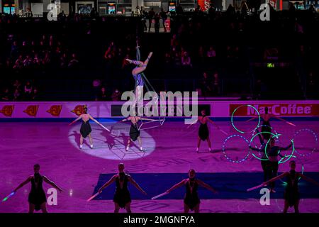 Eröffnungszeremonie bei der ISU European Figure Skating Championships 2023 in Espoo Metro Areena am 25. Januar 2023 in Espoo, Finnland. Kredit: Raniero Corbelletti/AFLO/Alamy Live News Stockfoto