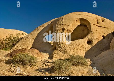 Wind Caves Sandsteinformationen in den Split Mountains im Anza Borrego Desert State Park, Sonoran Desert, Kalifornien, USA Stockfoto