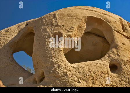 Wind Caves Sandsteinformationen in den Split Mountains im Anza Borrego Desert State Park, Sonoran Desert, Kalifornien, USA Stockfoto