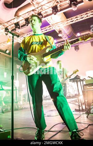 Mailand Italien. 25. Januar 2023 Die amerikanische Band WALLOWS tritt live auf der Bühne des Magazzini Generali während der „Tell me that IT's over Tour“ auf. Stockfoto
