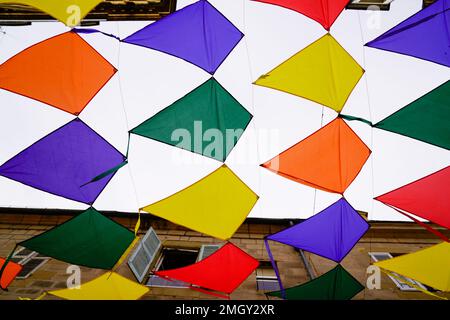 Drachen Hintergrund farbenfrohe Straßendekoration Stockfoto