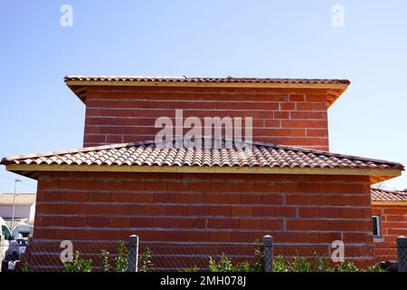 Zweistöckiges Ziegelhaus im Bau Stockfoto