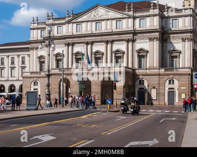 Fassade des La Scala Theaters, Teatro alla Scala, Mailand, Lombardei, Italien Stockfoto