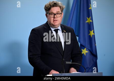 Stockholm, Schweden. 26. Januar 2023. Gunnar Strommer, schwedischer Justizminister, anlässlich einer Pressekonferenz anlässlich des ersten informellen Ministertreffens am 26. Januar 2023 in Stockholm, Schweden, während des schwedischen EU-Ratsvorsitzes. Auf der Tagesordnung stehen die Migrationspolitik der EU, die Bekämpfung der organisierten Kriminalität und Russlands Aggression gegen die Ukraine.Foto: Henrik Montgomery / TT / Code 10060 Kredit: TT News Agency/Alamy Live News Stockfoto