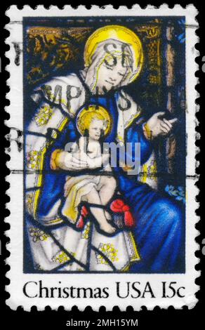 USA - CIRCA 1980: Ein in den USA gedruckter Stempel zeigt die Madonna und das Kind, Weihnachtsausgabe, ca. 1980 Stockfoto