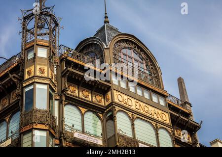 Das Alte England, ein Jugendstilgebäude, heute das Zuhause eines Museums für Musikinstrumente. Brüssel. Belgien. Stockfoto