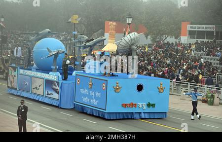 Neu-Delhi, Indien. 26. Januar 2023. NEU-DELHI, INDIEN - 26. JANUAR: Indische Air Force Tableaux auf der Republic Day Parade 2023, Kartavya Path am 26. Januar 2023 in Neu-Delhi, Indien. (Foto: Sanjeev Verma/Hindustan Times/Sipa USA) Guthaben: SIPA USA/Alamy Live News Stockfoto