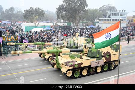 Neu-Delhi, Indien. 26. Januar 2023. NEU-DELHI, INDIEN - 26. JANUAR: K9 Vajra-Tanks während der Republic Day Parade 2023 auf dem Kartavya Path am 26. Januar 2023 in Neu-Delhi, Indien. (Foto: Ajay Aggarwal/Hindustan Times/Sipa USA) Guthaben: SIPA USA/Alamy Live News Stockfoto