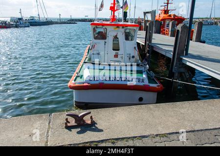 Hafen in Timmendorf Strand, Deutschland, 9. September 2022 - Seereitboot im Hafen, Deutschland am Timmendorf Strand, auf der Insel Poel, Meckle Stockfoto