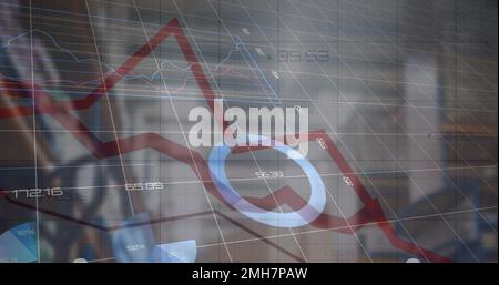 Abbildung von Finanzdaten und -Diagrammen über dem Lager Stockfoto