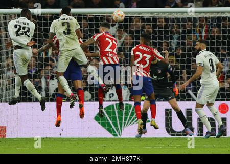 Madrid, Spanien. 31. Okt. 2022. Spieler in Aktion am Copa del Rey Match Day 6 zwischen Real Madrid und Atletico de Madrid im Santiago Bernabeu Stadion in Madrid, Spanien, am 27. Januar 2023. (Foto: Edward F. Peters/Sipa USA) Guthaben: SIPA USA/Alamy Live News Stockfoto