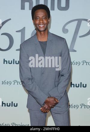 Los Angeles, USA. 26. Januar 2023. EDI Gathegi trifft am Donnerstag, den 26. Januar 2023, zum 1619 Project Los Angeles Red Carpet Event im Academy Museum of Motion Pictures in Los Angeles, Kalifornien, ein . (Foto: Juan Pablo Rico/Sipa USA) Guthaben: SIPA USA/Alamy Live News Stockfoto