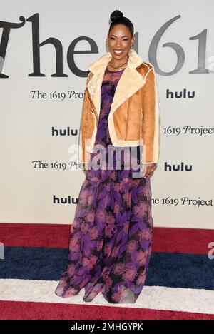 Los Angeles, USA. 26. Januar 2023. Angela Lewis trifft am 26. Januar 2023 in Hulus „The 1619 Project“ Los Angeles Premiere im Academy Museum of Motion Pictures in Los Angeles, Kalifornien, ein. © Janet Gough / AFF-USA.COM Kredit: AFF/Alamy Live News Stockfoto