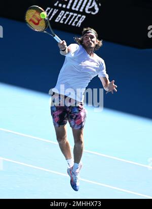 Melbourne, Australien. 26. Januar 2023. Australian Open 2023 Melbourne Park Day 11 26./01/2023 Stefanos Tsitsipas (GRE) gewinnt Halbfinalspiel Guthaben: Roger Parker/Alamy Live News Stockfoto