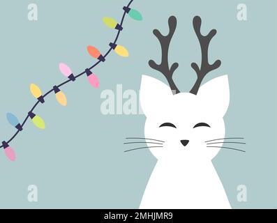 Weihnachten niedliche lustige Katze mit Rentierhörnern und Weihnachtslichtern auf blauem Hintergrund. Vektordarstellung. Stock Vektor