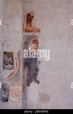 Fragment einer Freske in einer Kirche aus dem 14. Jahrhundert Stockfoto