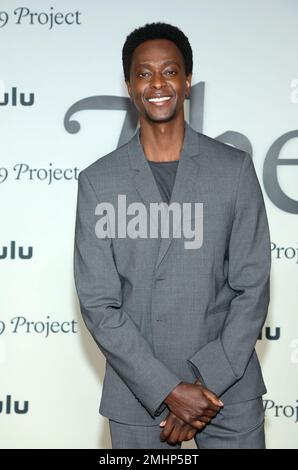 Los Angeles, Ca. 26. Januar 2023. EDI Gathegi auf der Premiere von Hulus „The 1619 Project“ im Academy Museum of Motion Pictures in Los Angeles, Kalifornien, am 26. Januar 2023. Kredit: Faye Sadou/Media Punch/Alamy Live News Stockfoto
