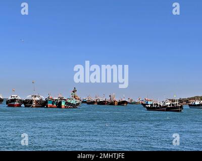 Beyt/Bet Dwarkadhish Temple Boot/Fähre Fahrt/Dwarka/Gujarat Stockfoto