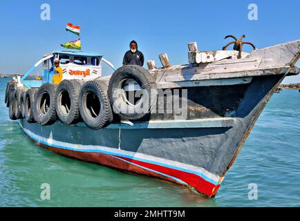 Beyt/Bet Dwarkadhish Temple Boot/Fähre Fahrt/Dwarka/Gujarat Stockfoto