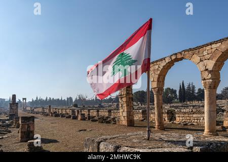Überreste von Straßen in Umayyad-Stadtruinen in Anjar, Bekaa-Tal, Libanon Stockfoto