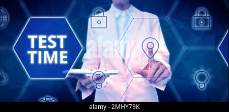 Textzeichen mit der Testzeit. Moment der Geschäftsidee, um eine Prüfung zu absolvieren Stockfoto