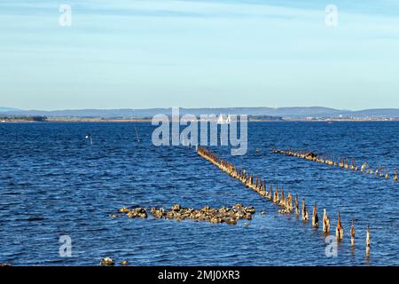 Les Onglous. Pointe de l'Etang de Thau, wo der Canal du Midi beginnt. Marseillan, Occitanie, Frankreich Stockfoto