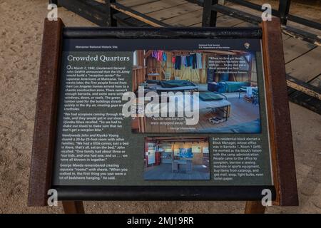 Ausstellung über die Zustände der Häftlinge in Block 14 an der Manzanar National Historic Site, Owens Valley, Kalifornien, USA Stockfoto