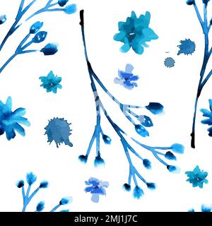 Handbemalte Tinte in Aquarellfarben hinterlässt ein nahtloses Blumenmuster. Nahtloser, wasserfarbener blauer Hintergrund mit Blumen und Ästen. Vektordarstellung Stock Vektor