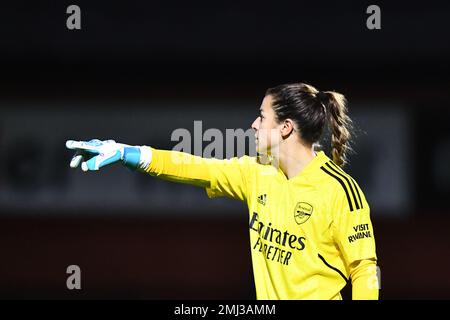 London, Großbritannien. 26. Januar 2023. Boreham Wood, England, Januar 26 2023: Torhüterin Sabrina DAngelo (14 Arsenal) Punkte während des Continental Cup-Spiels zwischen Arsenal und Aston Villa im Meadow Park Stadium Boreham Wood England. (K Hodgson/SPP) Guthaben: SPP Sport Press Photo. Alamy Live News Stockfoto