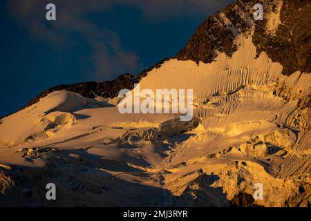 Detail des Morteratsch-Gletschers in Bernina Group, St. Moritz, Engadin, Grisons, Schweiz Stockfoto