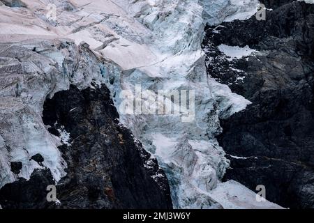 Detail des Morteratsch-Gletschers in Bernina Group, St. Moritz, Engadin, Grisons, Schweiz Stockfoto