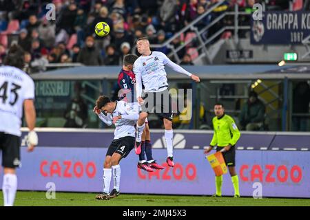 Renato Dall'Ara Stadion, Bologna, Italien, 27. Januar 2023, Headerin von Spezia's Emil Holm beim Spiel Bologna FC gegen Spezia Calcio – italienische Fußballserie A. Stockfoto