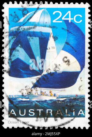 AUSTRALIEN - CIRCA 1981: Ein in AUSTRALIEN gedruckter Stempel zeigt die Ocean Racer, Yacht-Serie, ca. 1981 Stockfoto