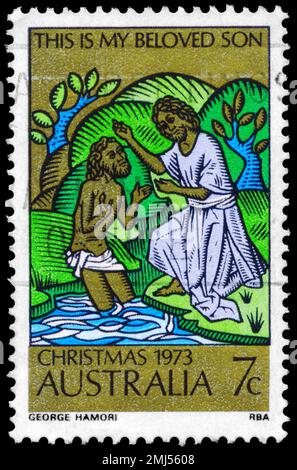 AUSTRALIEN - CA. 1973: Ein in AUSTRALIEN gedruckter Stempel zeigt die Taufe Christi, Weihnachtsserie, ca. 1973 Stockfoto