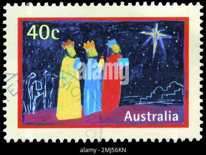 AUSTRALIEN - CIRCA 1998: Ein in AUSTRALIEN gedruckter Stempel zeigt die Magi, Weihnachtsserie, circa 1998 Stockfoto