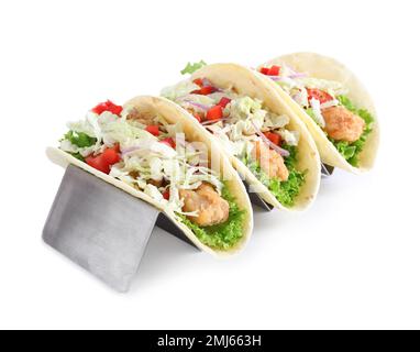 Leckere Fisch-Tacos im Halter, isoliert auf Weiß Stockfoto