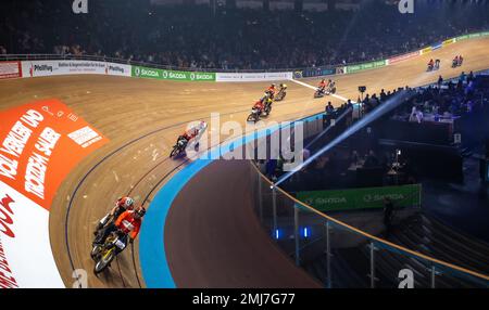 Berlin, Deutschland. 27. Januar 2023. Radfahren: Berlin 6-Tage-Rennen, Velodrom. Blick in den Flur. Kredit: Andreas Gora/dpa/Alamy Live News Stockfoto