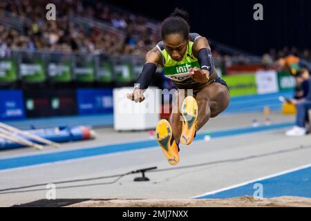 Karlsruhe, Deutschland. 27. Januar 2023. Leichtathletik: INDOOR-Meeting Karlsruhe, Liadagmis Povea aus Kuba im Dreifachsprung. Kredit: Tom Weller/dpa/Alamy Live News Stockfoto