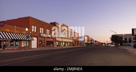 El Reno, Oklahoma, USA - 17. Oktober 2022: Das alte Geschäftsviertel an der Rock Island Avenue Stockfoto