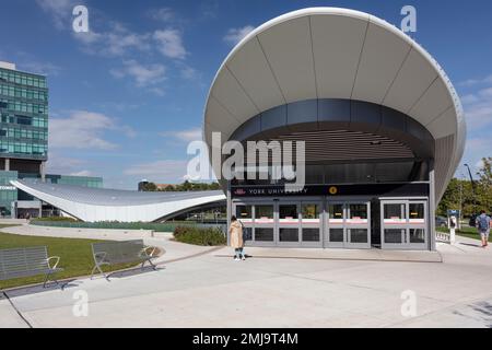 Torontos York University hat endlich eine eigene U-Bahn. Der Tunnelbau begann im Juni 2011 und wurde am 17. Dezember 2017 eröffnet. Stockfoto