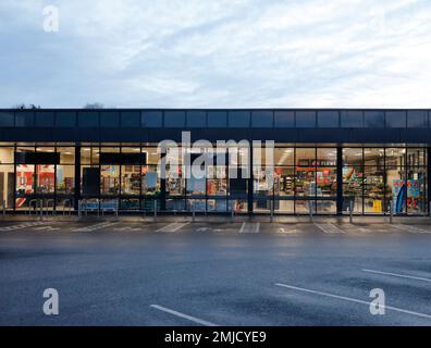 Leerer Supermarkt, Aldi Superstore, Taunton, Somerset, England, Vereinigtes Königreich Stockfoto