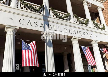 Das 1911 eröffnete Casa del Desierto war ein Harvey House Hotel und Santa Fe Railroad Depot in Barstow, Kalifornien, in der Mojave Wüste. Stockfoto