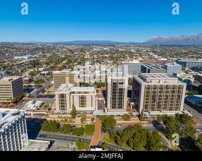 Moderne Stadt Tucson aus der Vogelperspektive auf der Veinte de Agosto Park an der Congress Street im Zentrum von Tucson, Arizona, Arizona, Arizona, AZ, USA. Stockfoto