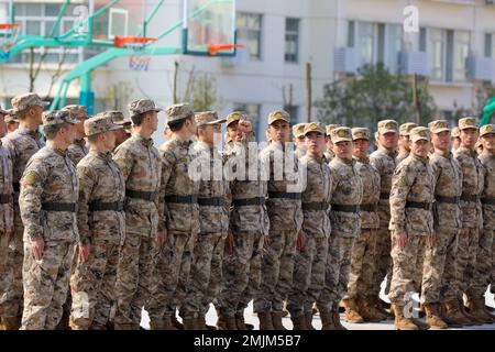 JIANGXI, CHINA - 26. JANUAR 2023 - Eine Brigade der 72. Group Army hielt Warteschlangenübungen, Regelprüfungen und andere Aktivitäten vor Stockfoto